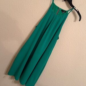 TCEC Kelly Green Dress with pockets . EUC . Large